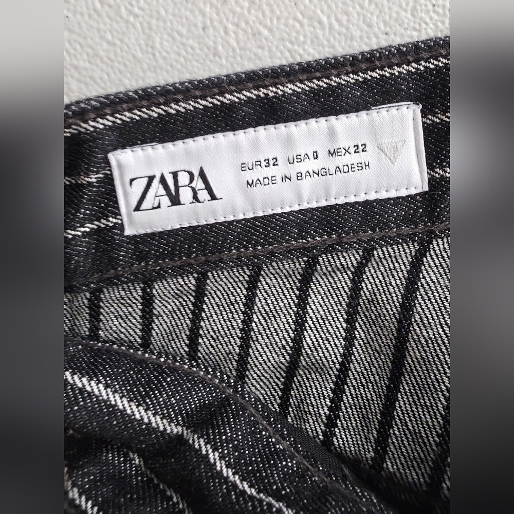 Zara High Rise Pinstripe Flare Jeans Black White Striped Wide Leg Retro Goth - Picture 8 of 12